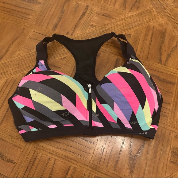 Victoria’s Secret VSX Incredible Sports Bra with Racerback - Picture 1 of 5